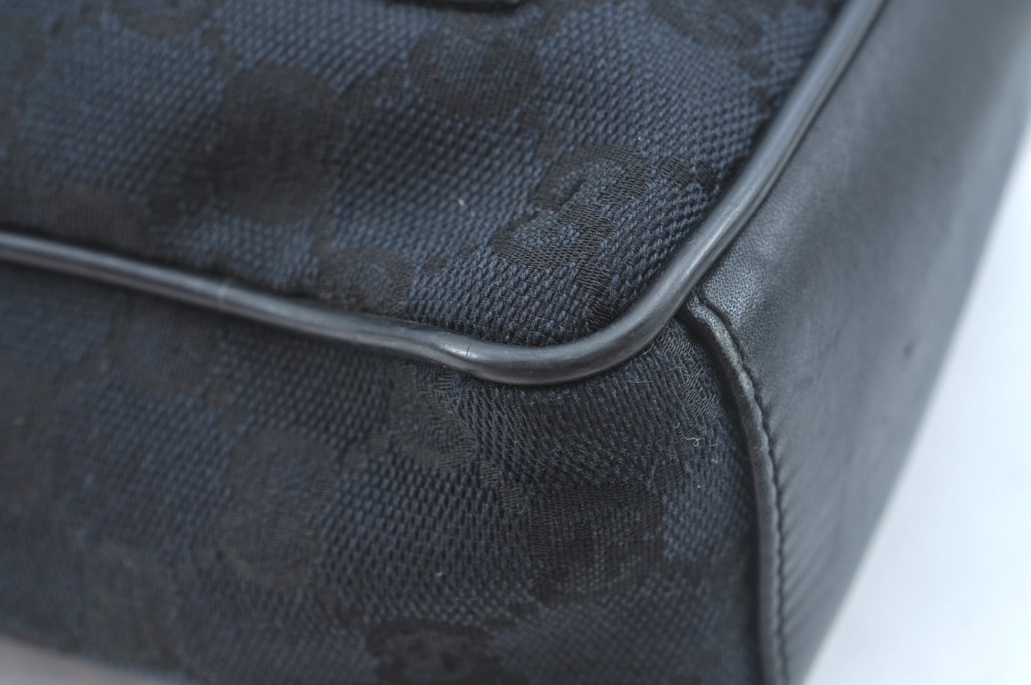 Authentic GUCCI Shoulder Hand Bag Purse GG Canvas Leather 0190537 Black 6315J