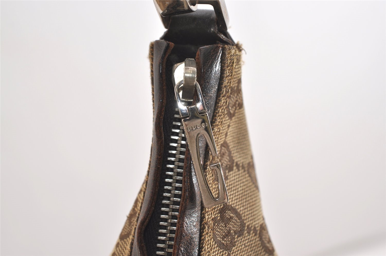 Authentic GUCCI Shoulder Hand Bag Purse GG Canvas Leather 0000602 Brown 6316J