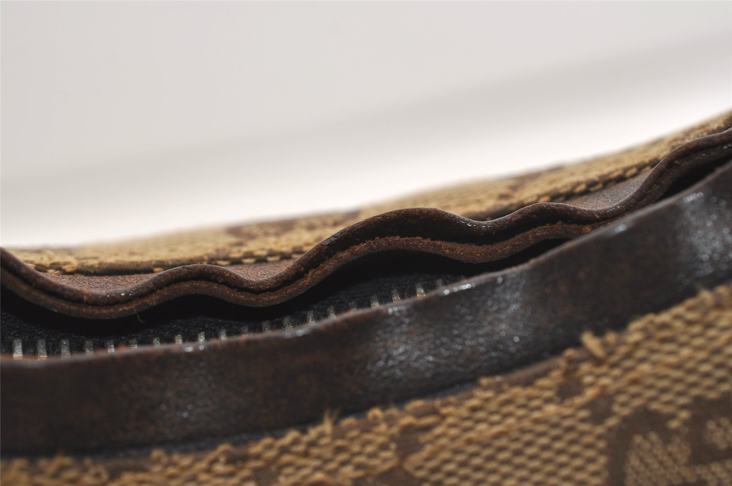 Authentic GUCCI Shoulder Hand Bag Purse GG Canvas Leather 0000602 Brown 6316J