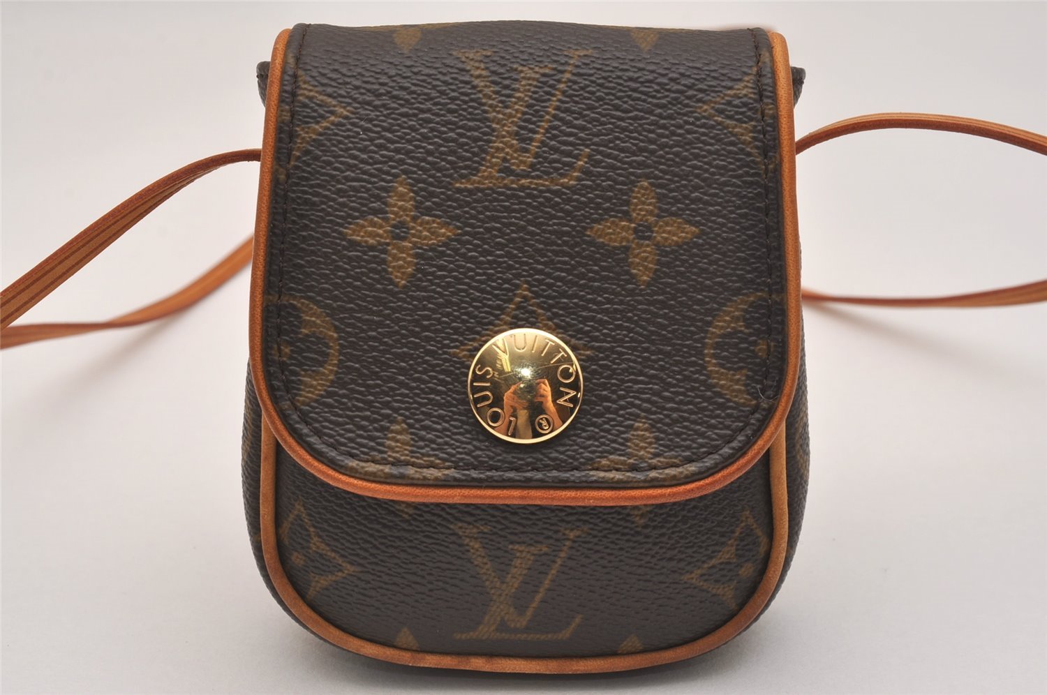 Authentic Louis Vuitton Monogram Pochette Cancun Hand Pouch M60018 LV 6324J