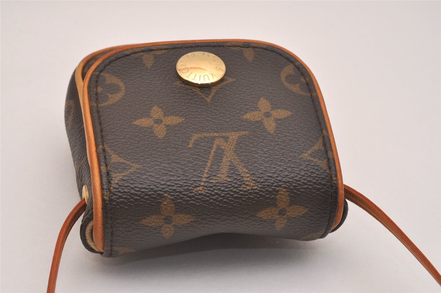 Authentic Louis Vuitton Monogram Pochette Cancun Hand Pouch M60018 LV 6324J