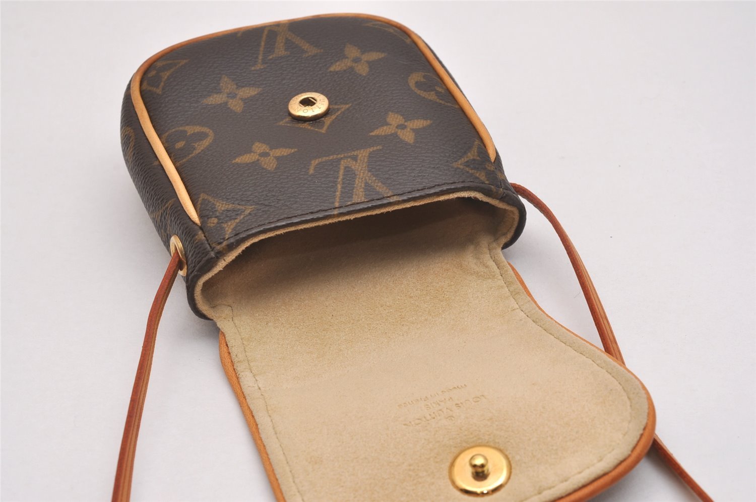 Authentic Louis Vuitton Monogram Pochette Cancun Hand Pouch M60018 LV 6324J
