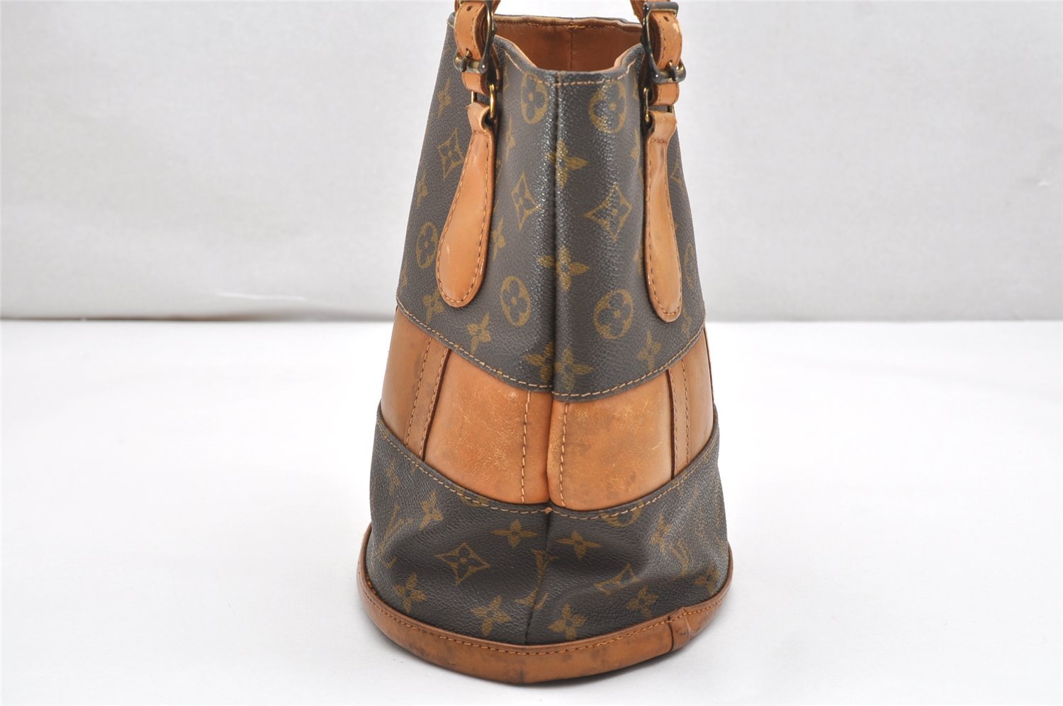 Authentic Louis Vuitton Monogram Bucket PM Shoulder Bag USA Old Model LV 6325K