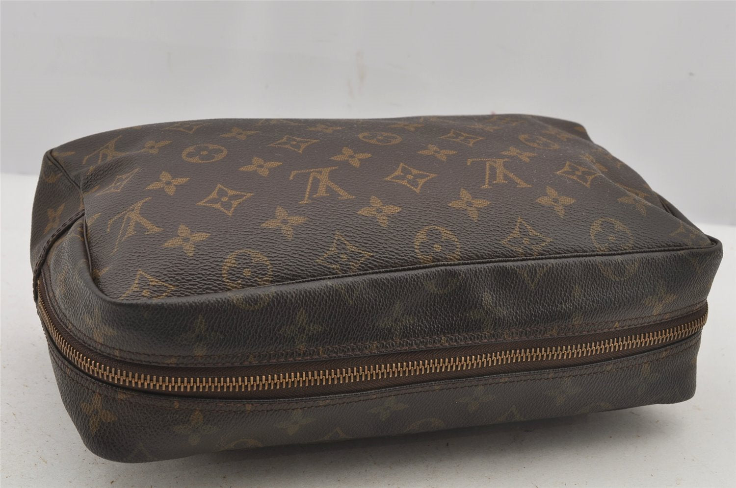 Auth Louis Vuitton Monogram Trousse Toilette 28 Clutch Hand Bag M47522 LV 6327J