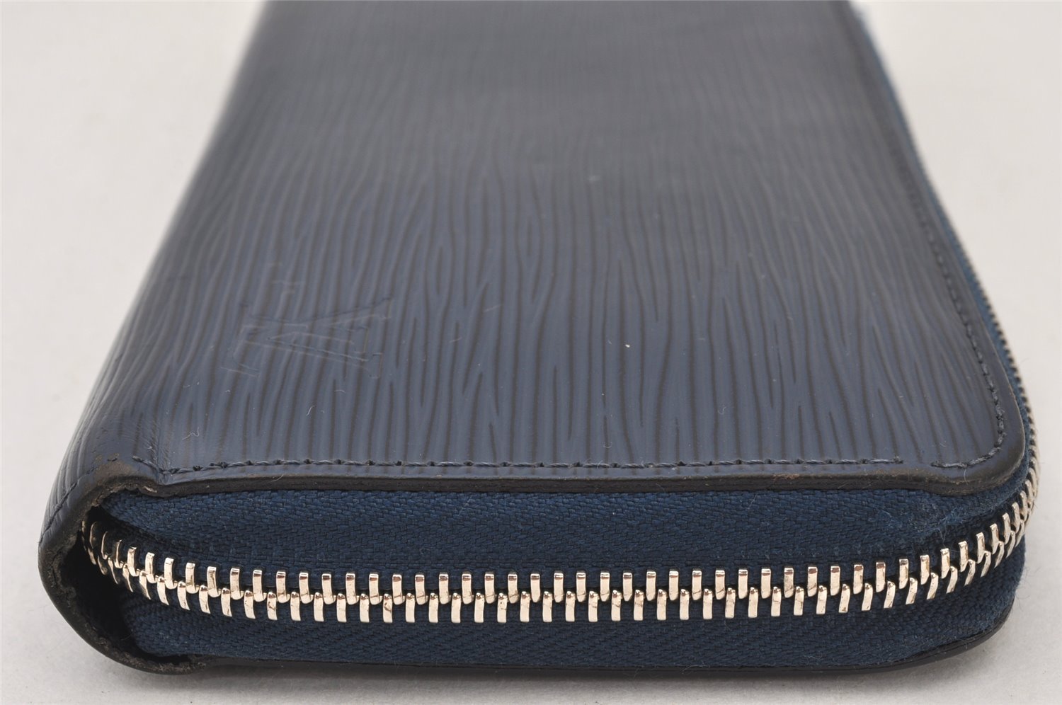 Authentic Louis Vuitton Epi Zippy Long Wallet Purse Navy Blue M60435 LV 6327K