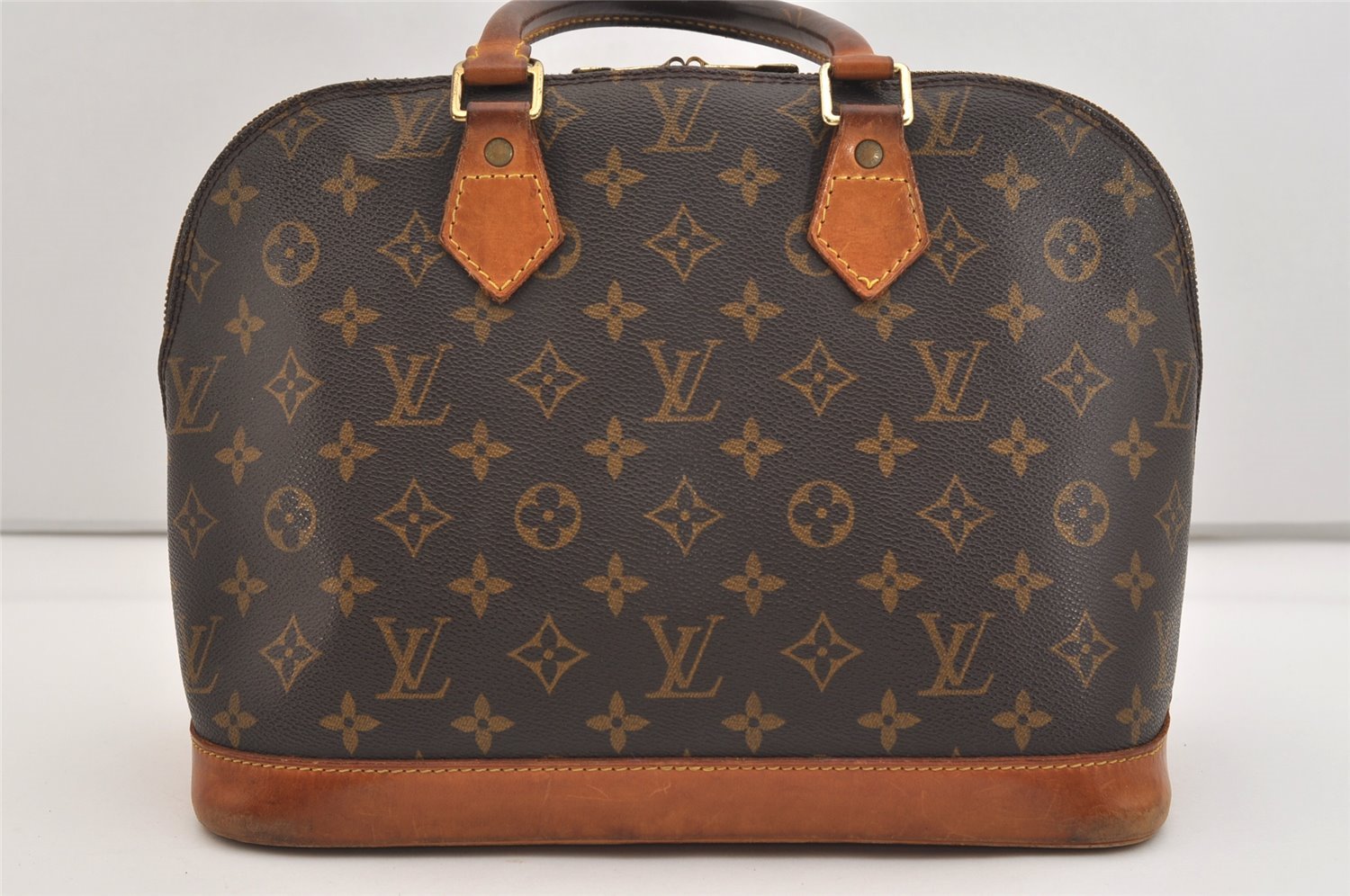 Authentic Louis Vuitton Monogram Alma Hand Bag Purse M51130 LV 6333J