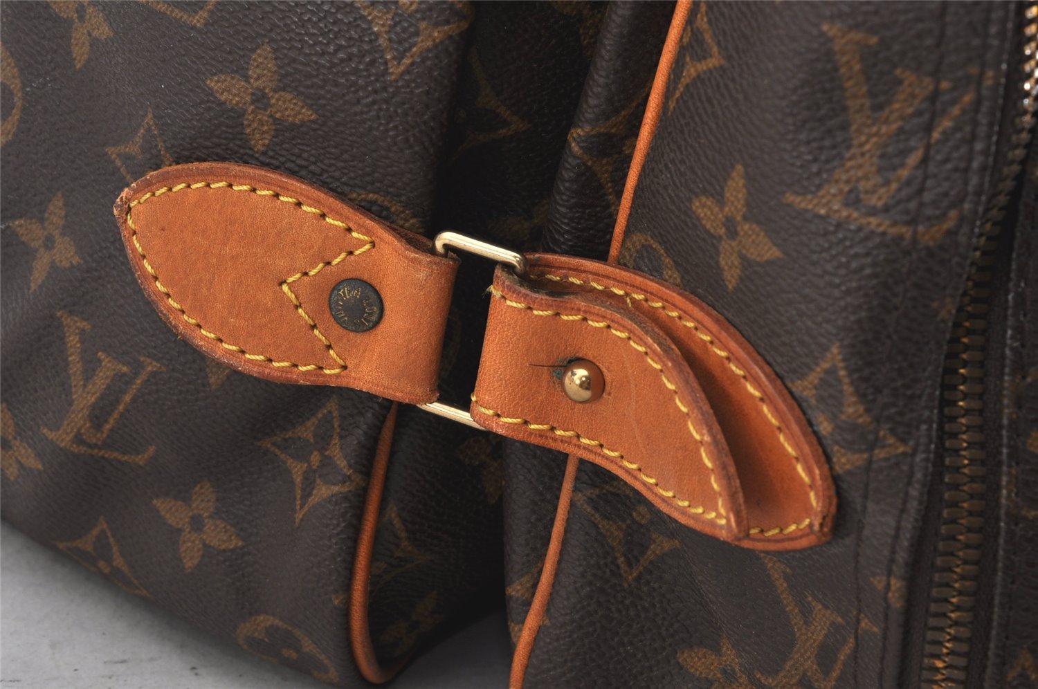 Auth Louis Vuitton Monogram Sac Chasse 2Way Shoulder Boston Bag M41140 LV 6339K