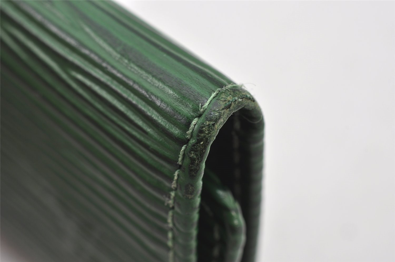 Authentic Louis Vuitton Epi Multicles 4 Key Case Green M63824 LV 6343K