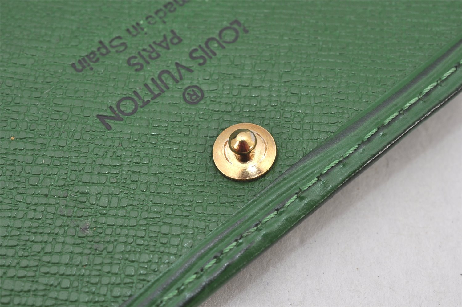 Authentic Louis Vuitton Epi Multicles 4 Key Case Green M63824 LV 6343K