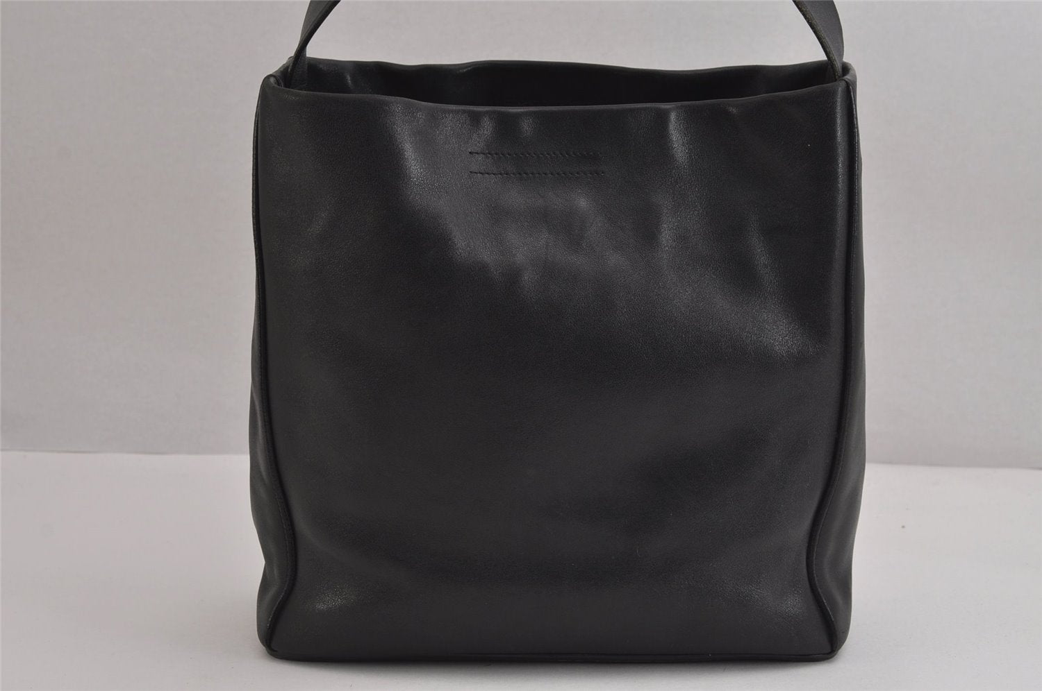 Authentic PRADA Vintage Leather Shoulder Bag Purse Black 6346J