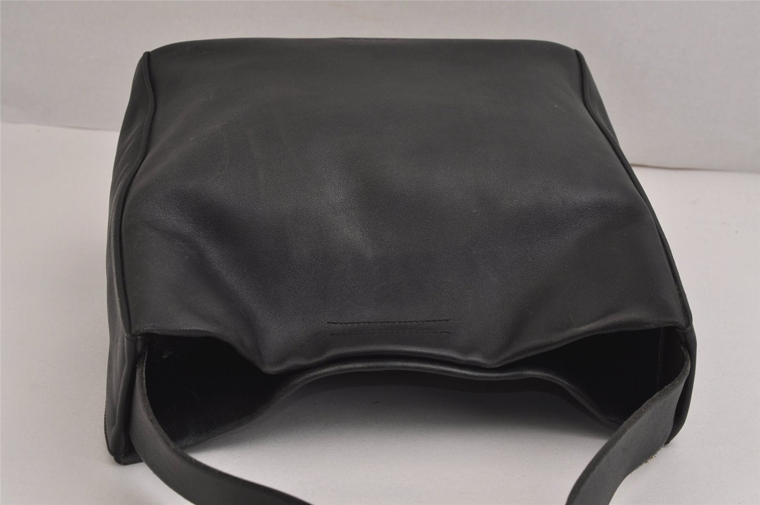 Authentic PRADA Vintage Leather Shoulder Bag Purse Black 6346J
