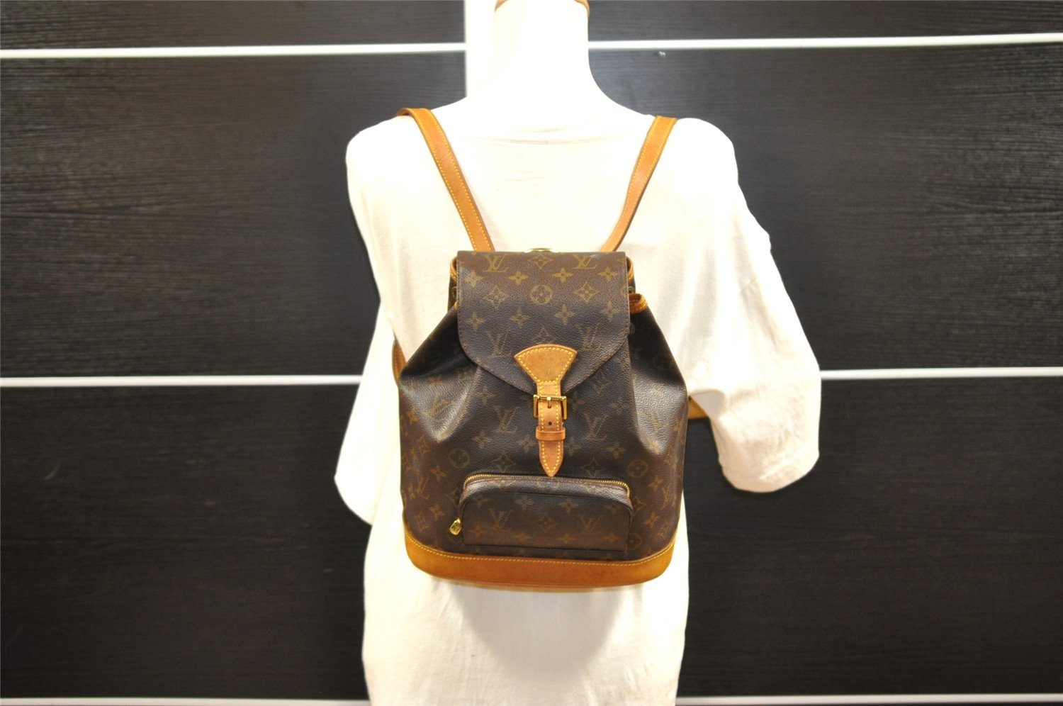 Authentic Louis Vuitton Monogram Montsouris MM Backpack M51136 LV 6350I