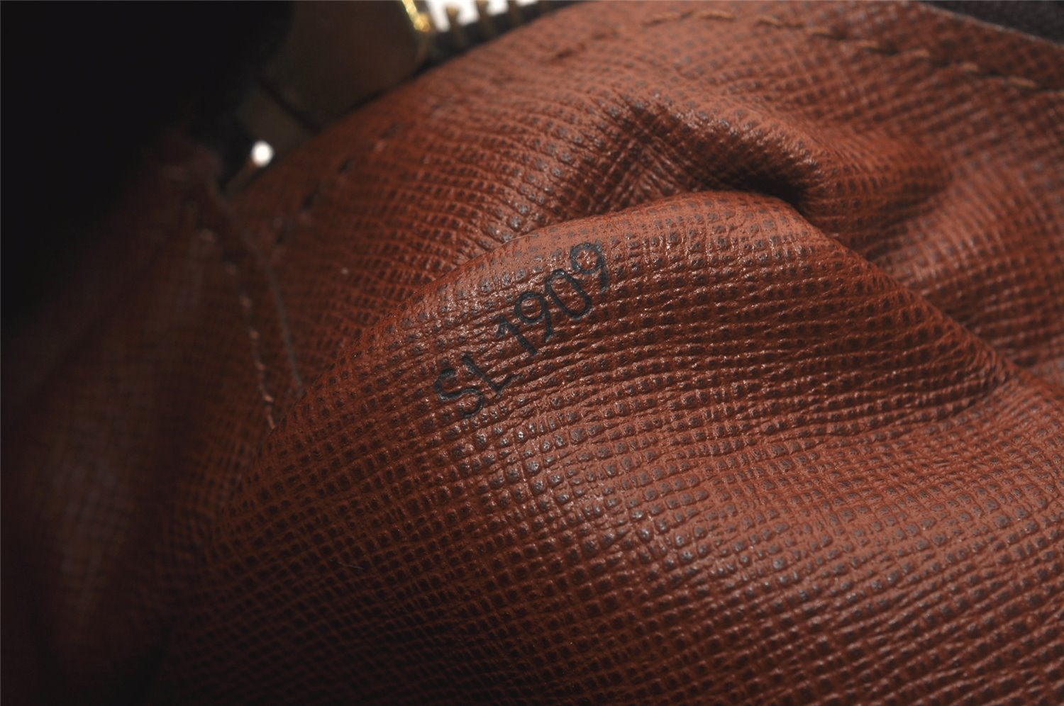 Authentic Louis Vuitton Monogram Compiegne 28 Clutch Hand Bag M51845 LV 6354I