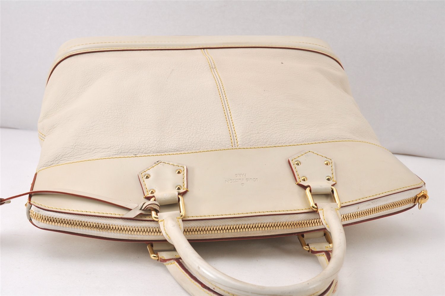 Authentic Louis Vuitton Suhali Lockit MM Hand Bag White M91874 LV 6359K