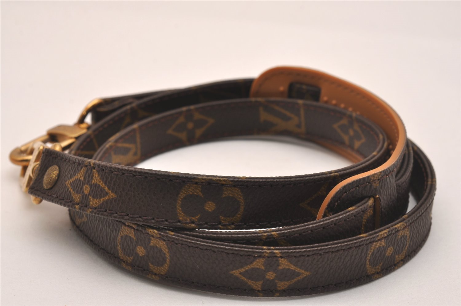 Authentic Louis Vuitton Monogram Shoulder Strap 46.7