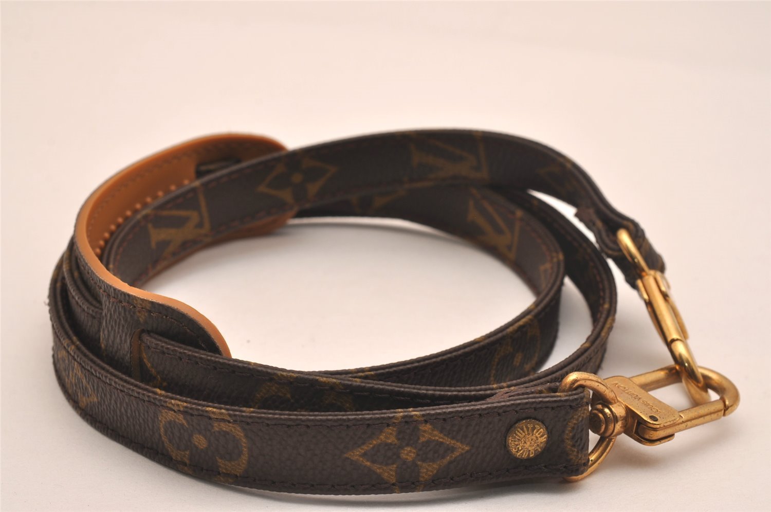 Authentic Louis Vuitton Monogram Shoulder Strap 46.7