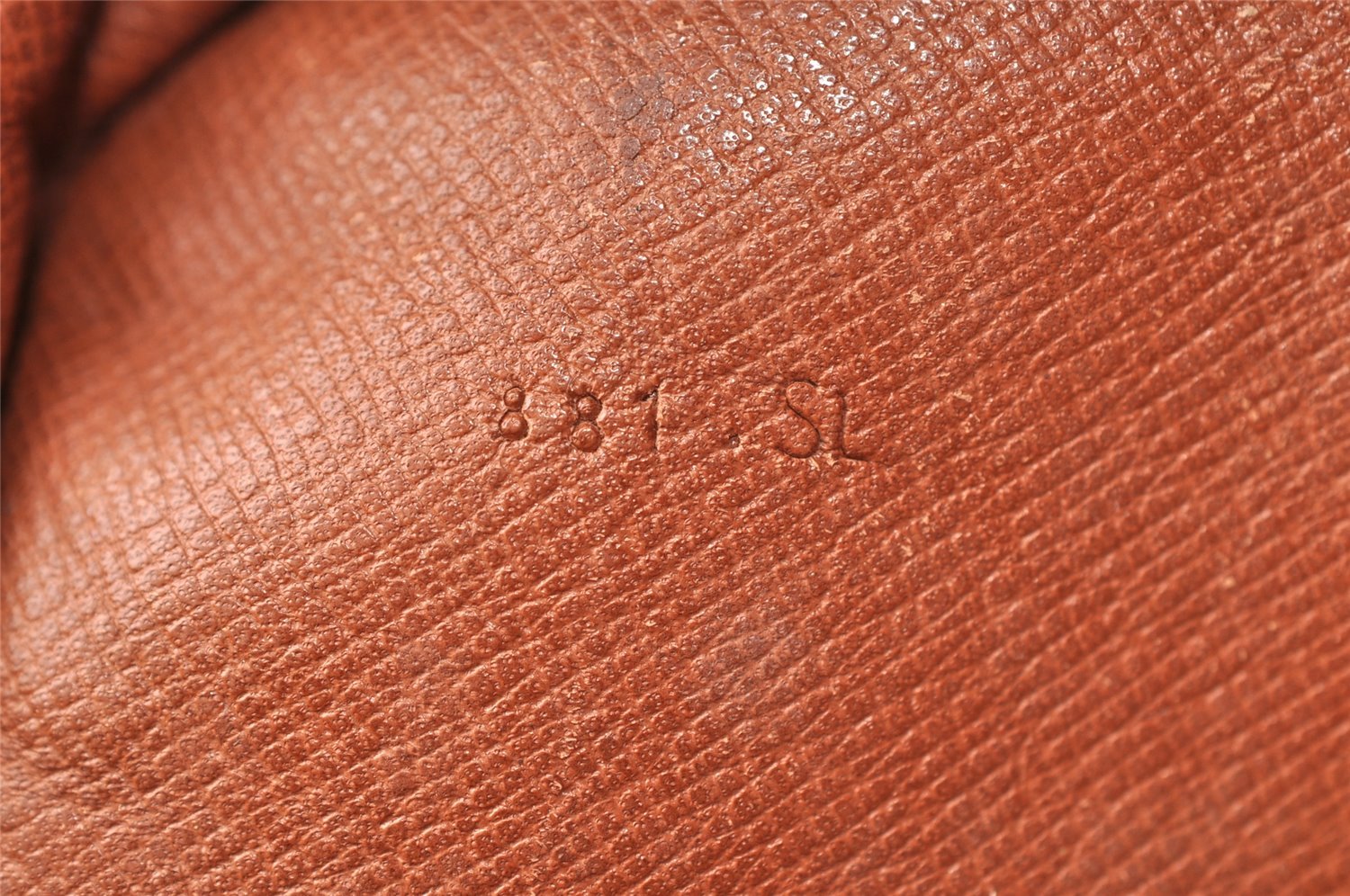 Authentic Louis Vuitton Monogram Danube MM Shoulder Cross Bag M45264 LV 6365I