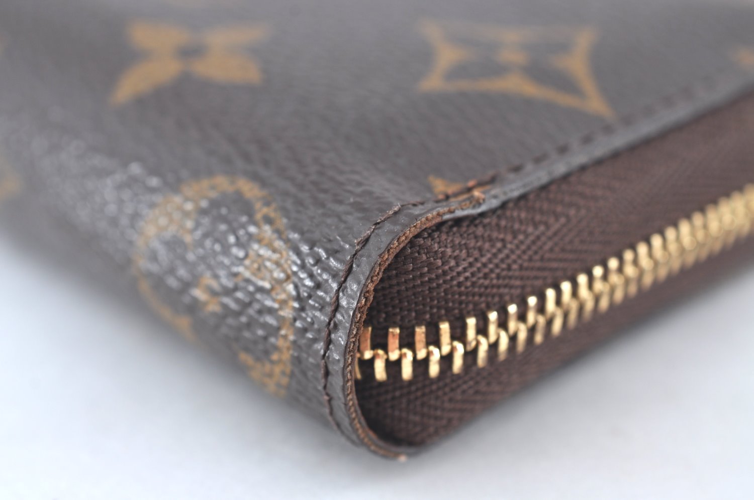 Authentic Louis Vuitton Monogram Zippy Coin Purse Case M60067 LV Box 6366J