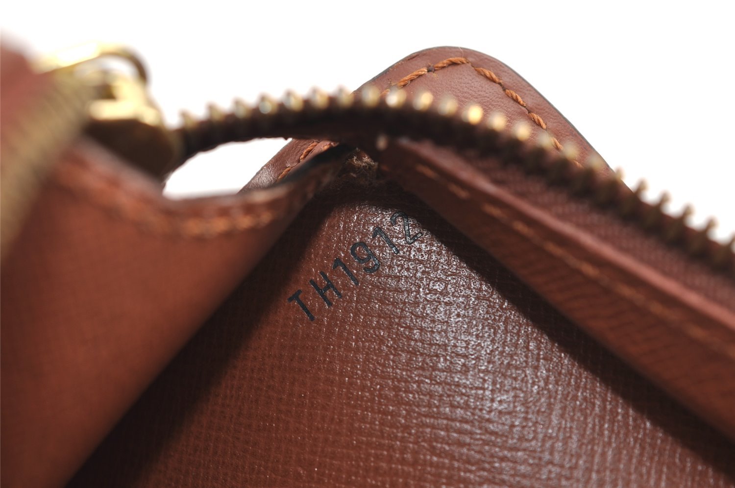 Authentic Louis Vuitton Monogram Pochette Homme Clutch Hand Bag M51795 LV 6370J