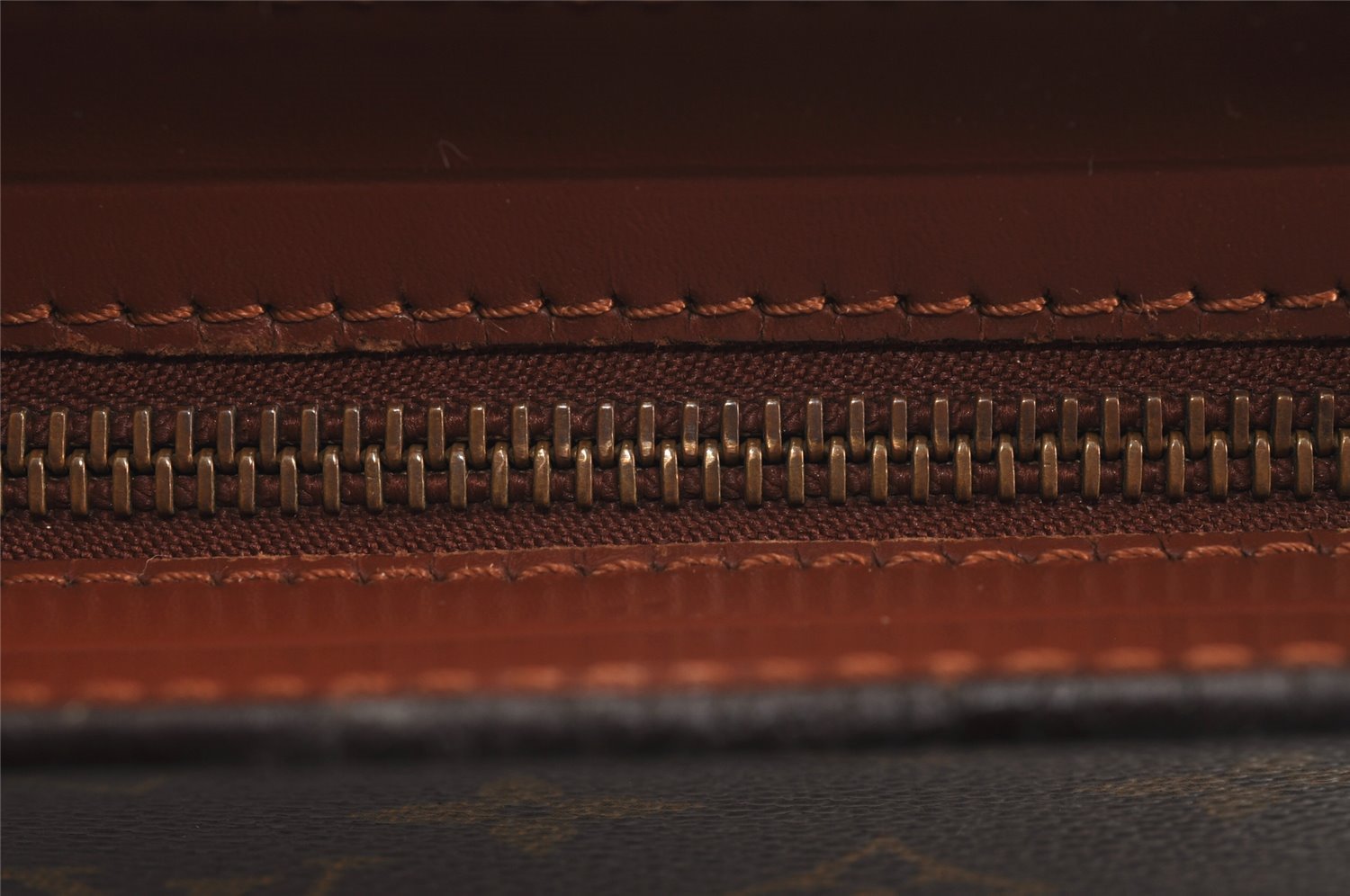 Authentic Louis Vuitton Monogram Pochette Homme Clutch Hand Bag M51795 LV 6371J