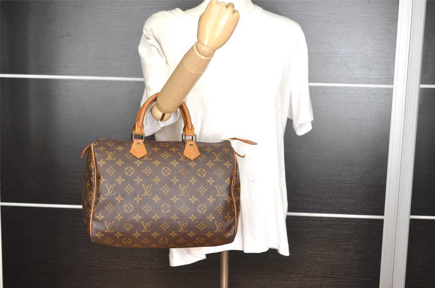 Authentic Louis Vuitton Monogram Speedy 30 Hand Boston Bag M41526 LV 6372I