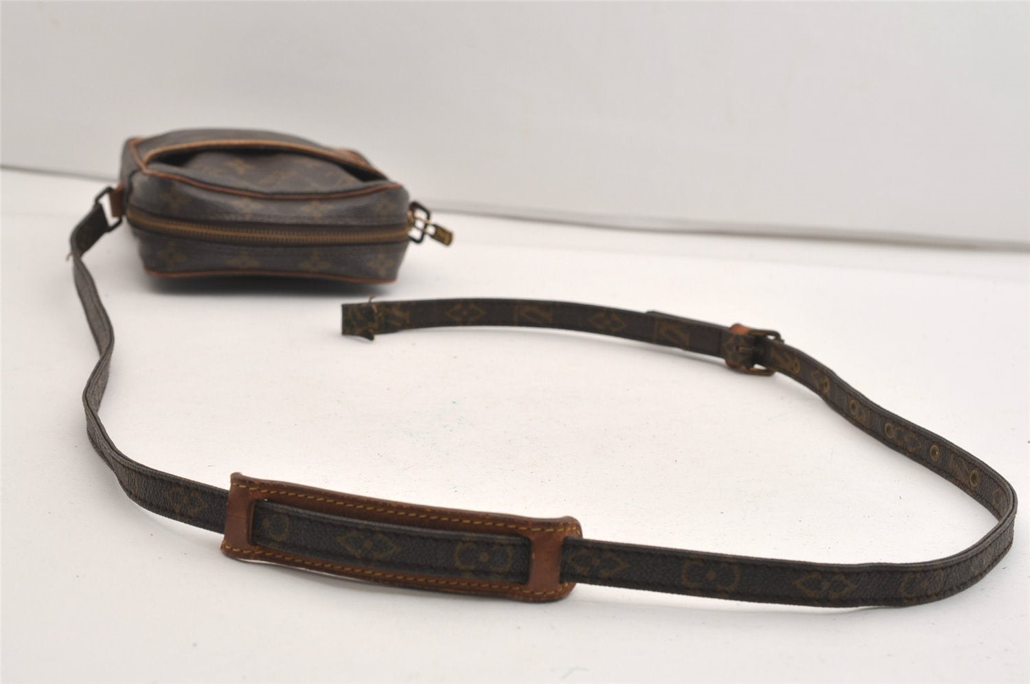 Authentic Louis Vuitton Monogram Danube Shoulder Cross Bag M45266 Junk 6375J