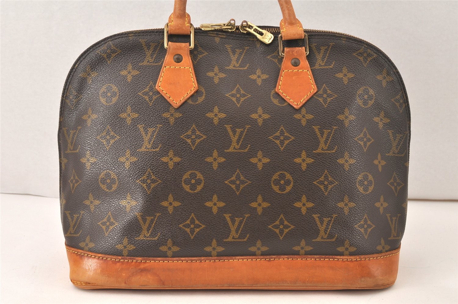 Authentic Louis Vuitton Monogram Alma Hand Bag Purse M51130 LV 6382K