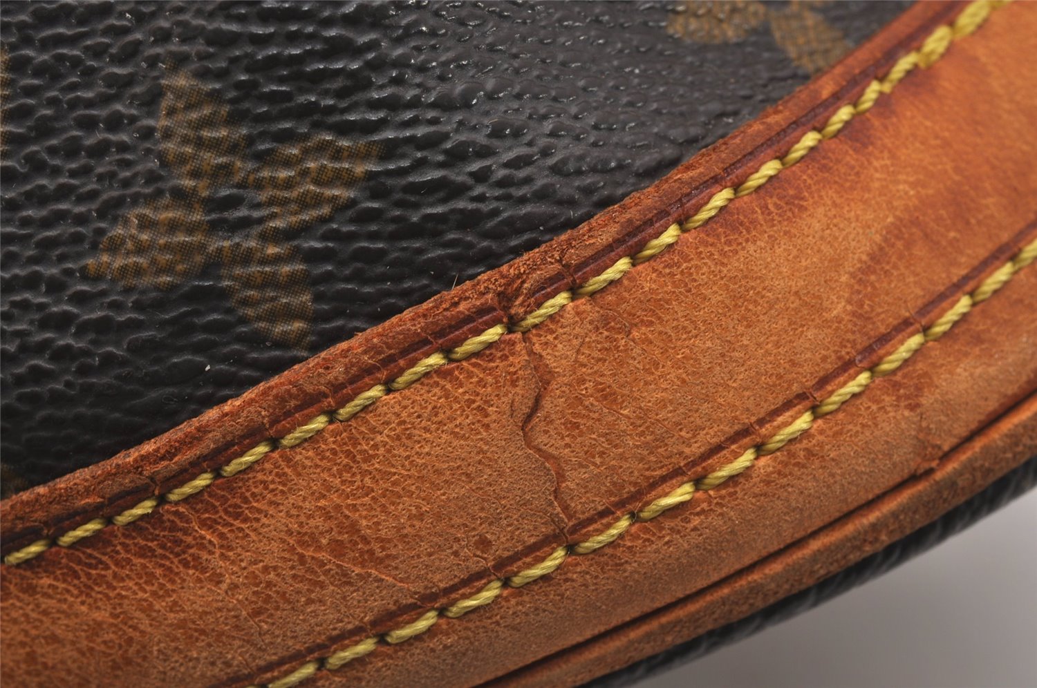 Authentic Louis Vuitton Monogram Bucket PM Shoulder Tote Bag M42238 Junk 6384J