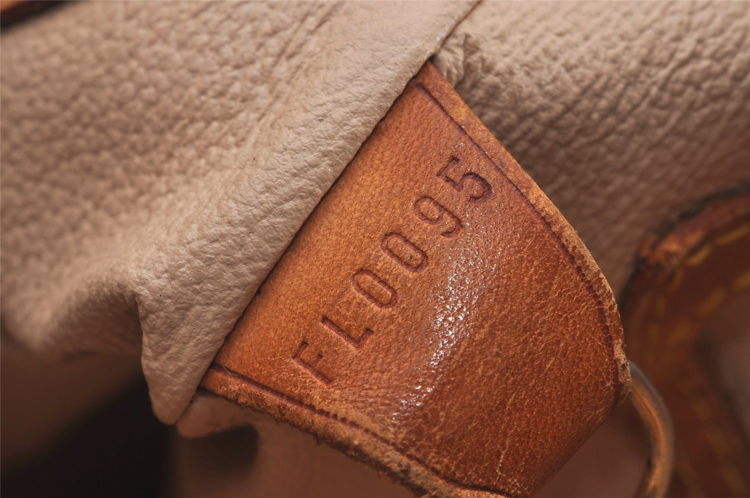 Authentic Louis Vuitton Monogram Bucket PM Shoulder Tote Bag M42238 Junk 6384J