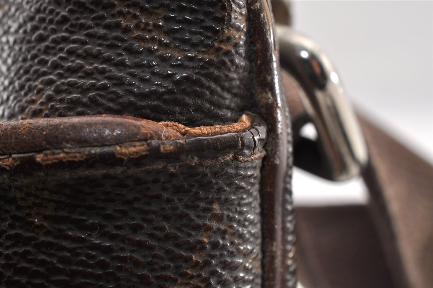 Authentic Louis Vuitton Monogram Pochette Valmy M40524 Shoulder Bag Junk 6388I