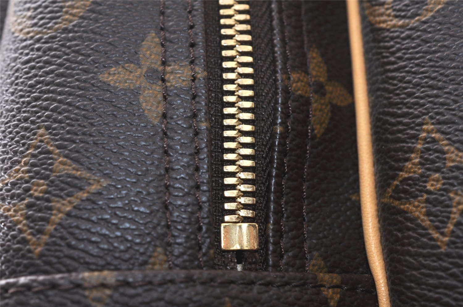Authentic Louis Vuitton Monogram Alize 24 Heures Boston Hand Bag M41399 LV 6388K