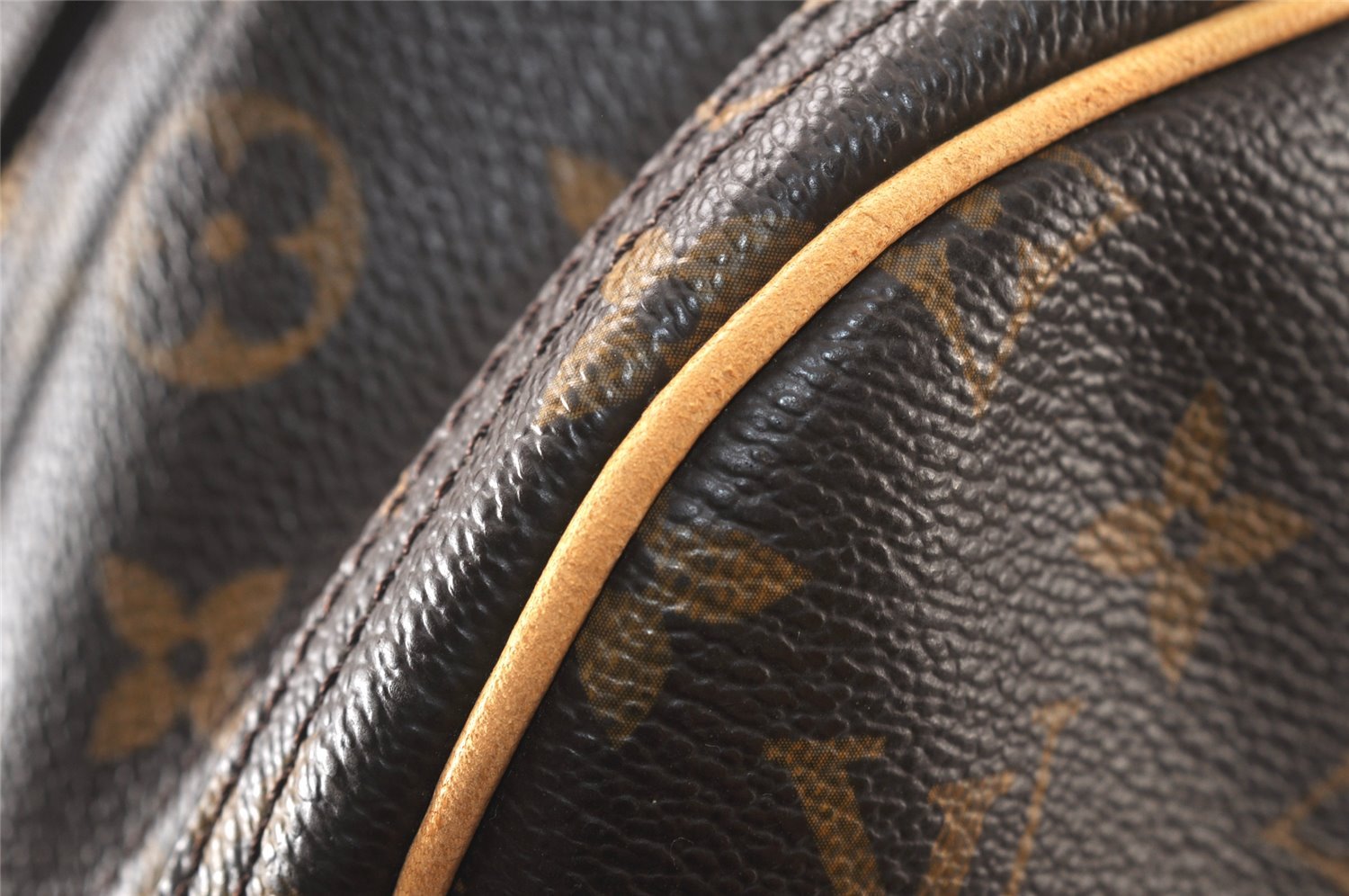 Authentic Louis Vuitton Monogram Alize 24 Heures Boston Hand Bag M41399 LV 6388K