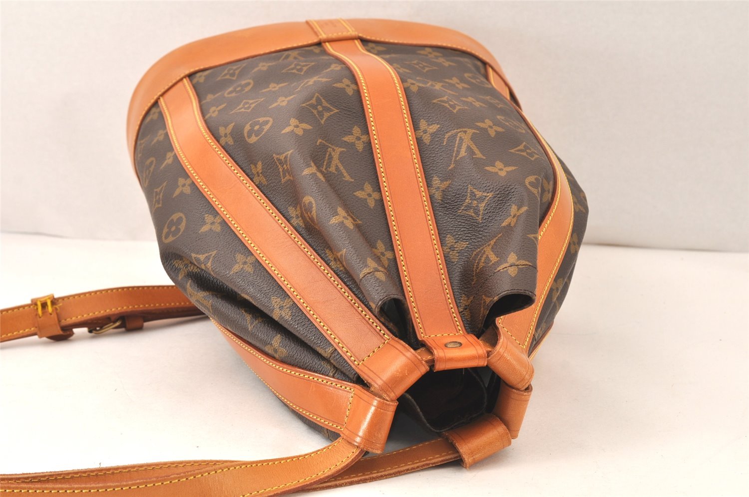 Authentic Louis Vuitton Monogram Randonnee PM Shoulder Bag M42243 LV 6389K