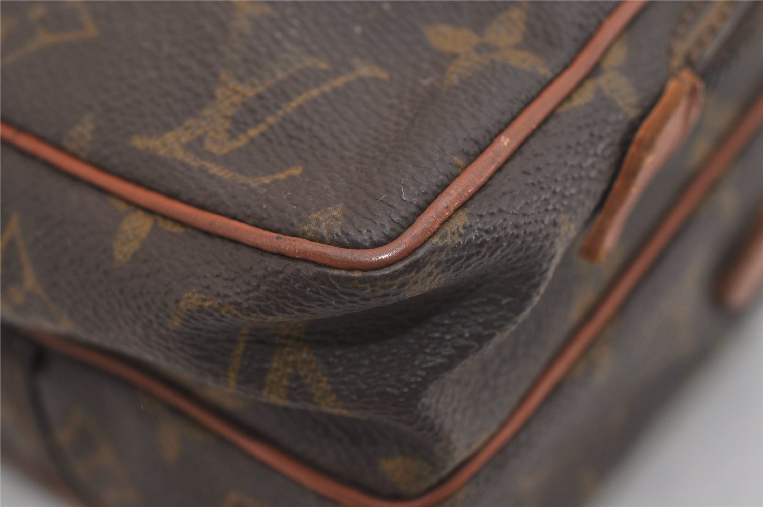 Authentic Louis Vuitton Monogram Amazone Shoulder Cross Body Bag Old Model 6390J