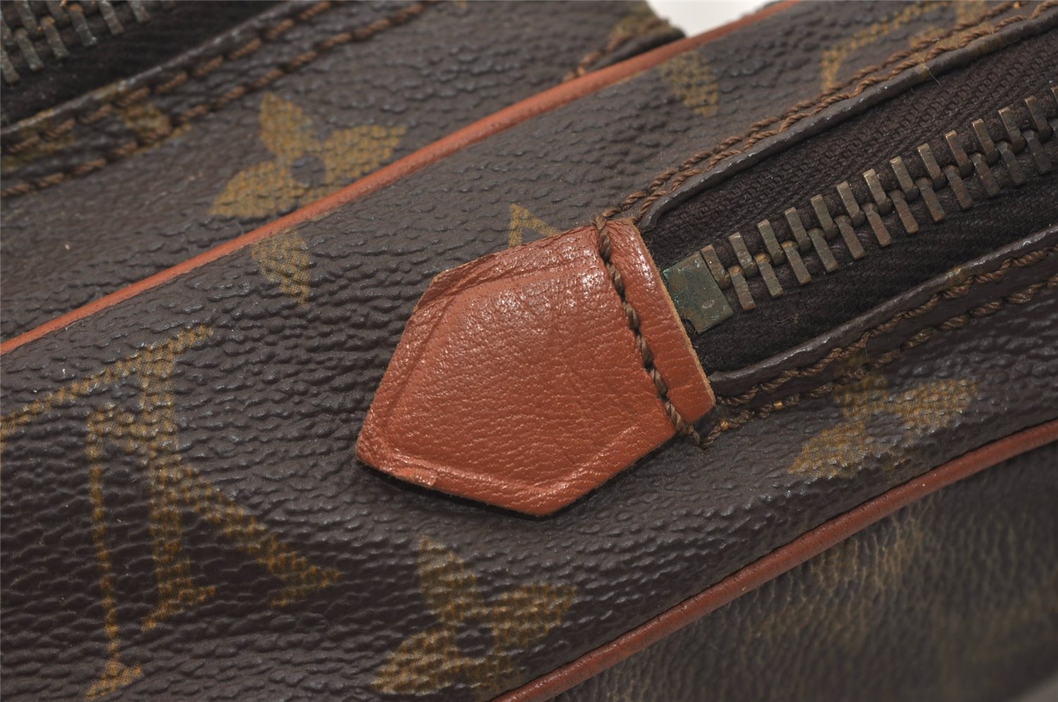 Authentic Louis Vuitton Monogram Amazone Shoulder Cross Body Bag Old Model 6390J