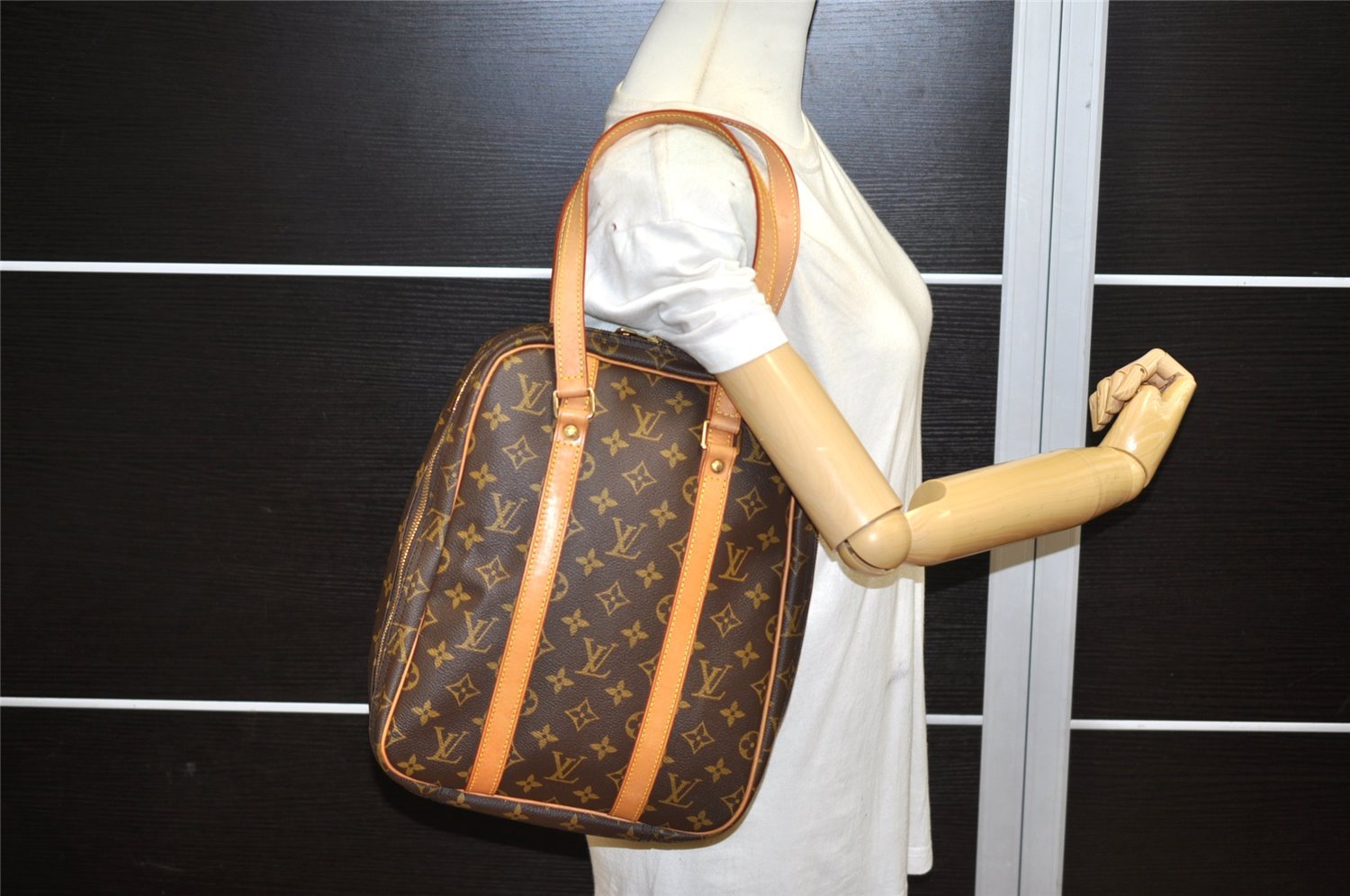 Authentic Louis Vuitton Monogram Excursion Golf Cup 1993 JAPAN Hand Bag LV 6391K