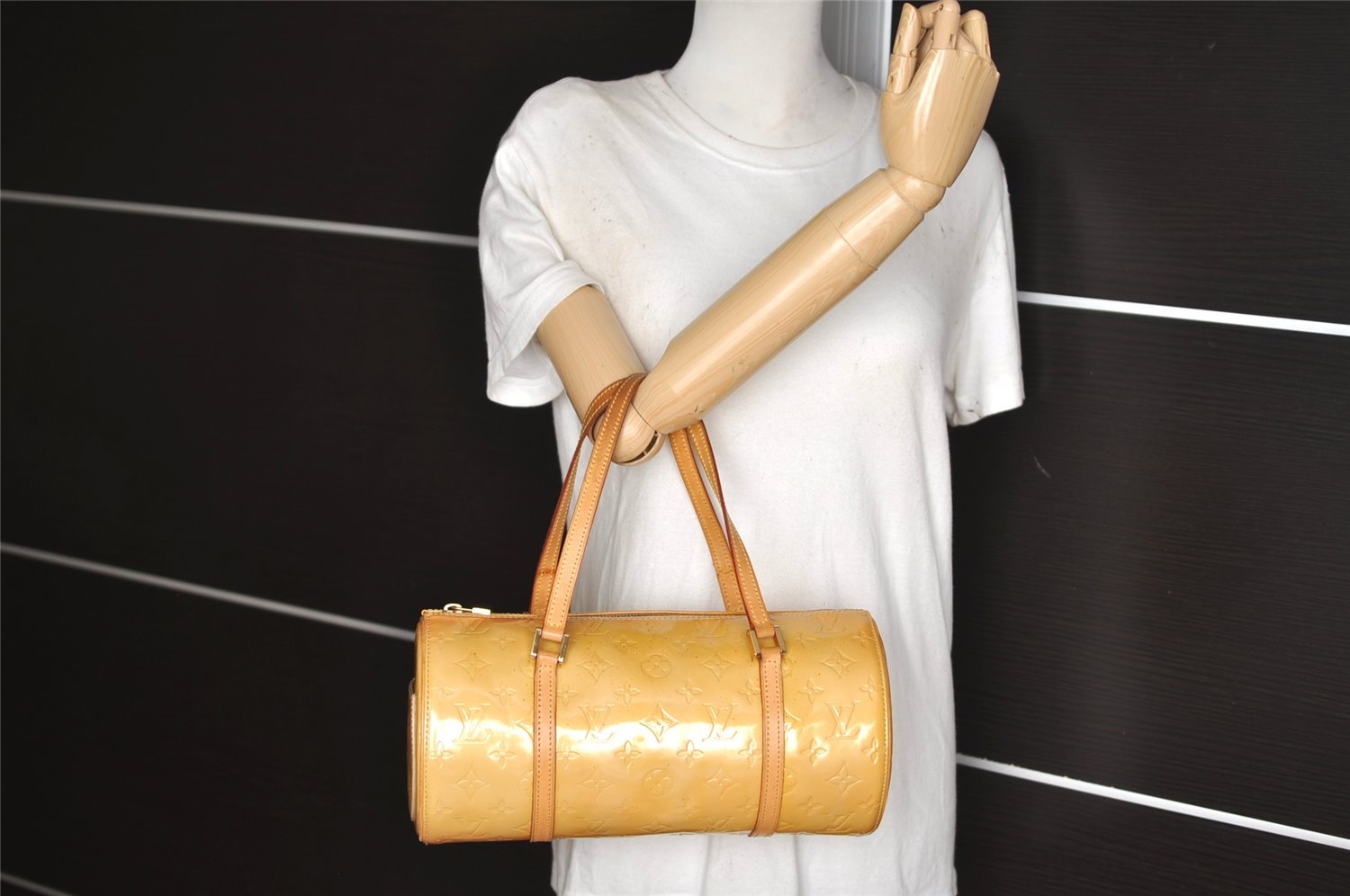 Authentic Louis Vuitton Vernis Bedford Hand Bag Yellow Beige M91006 LV 6392J