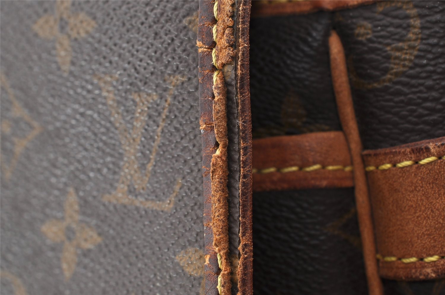 Authentic Louis Vuitton Monogram Gibeciere GM Shoulder Bag M42246 Junk 6393I