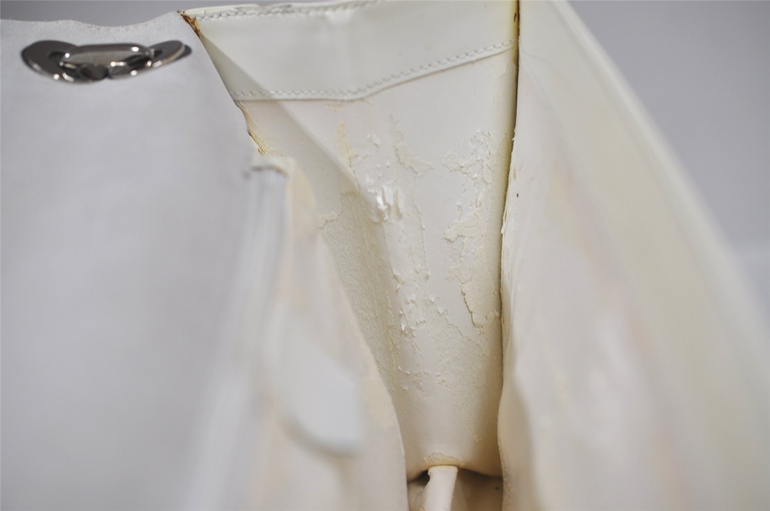 Authentic GUCCI Vintage Shoulder Hand Bag Purse Leather White Junk 6393J