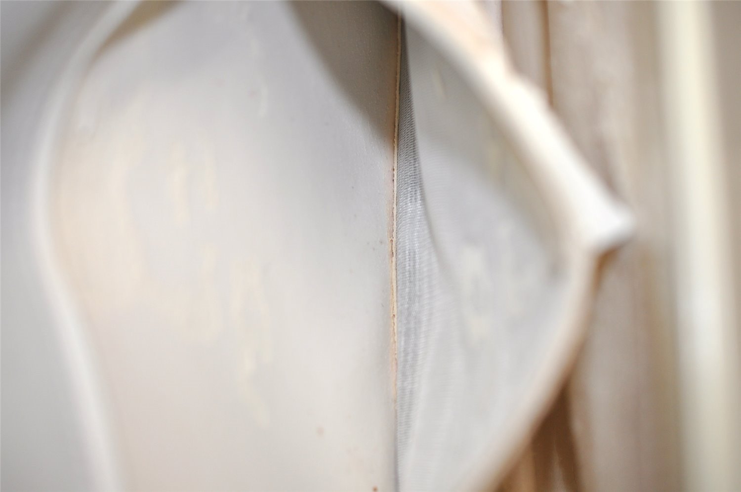 Authentic GUCCI Vintage Shoulder Hand Bag Purse Leather White Junk 6393J