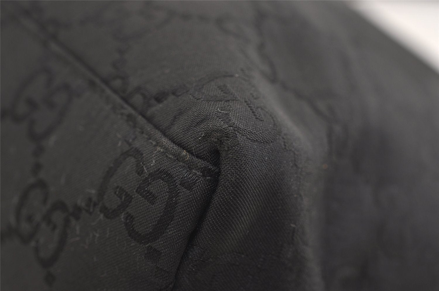 Authentic GUCCI Vintage Shoulder Hand Bag Purse GG Nylon Leather Black 6394J