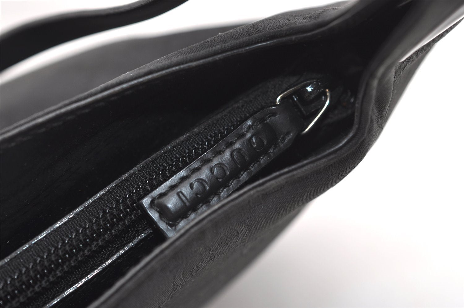 Authentic GUCCI Vintage Shoulder Hand Bag Purse GG Nylon Leather Black 6394J