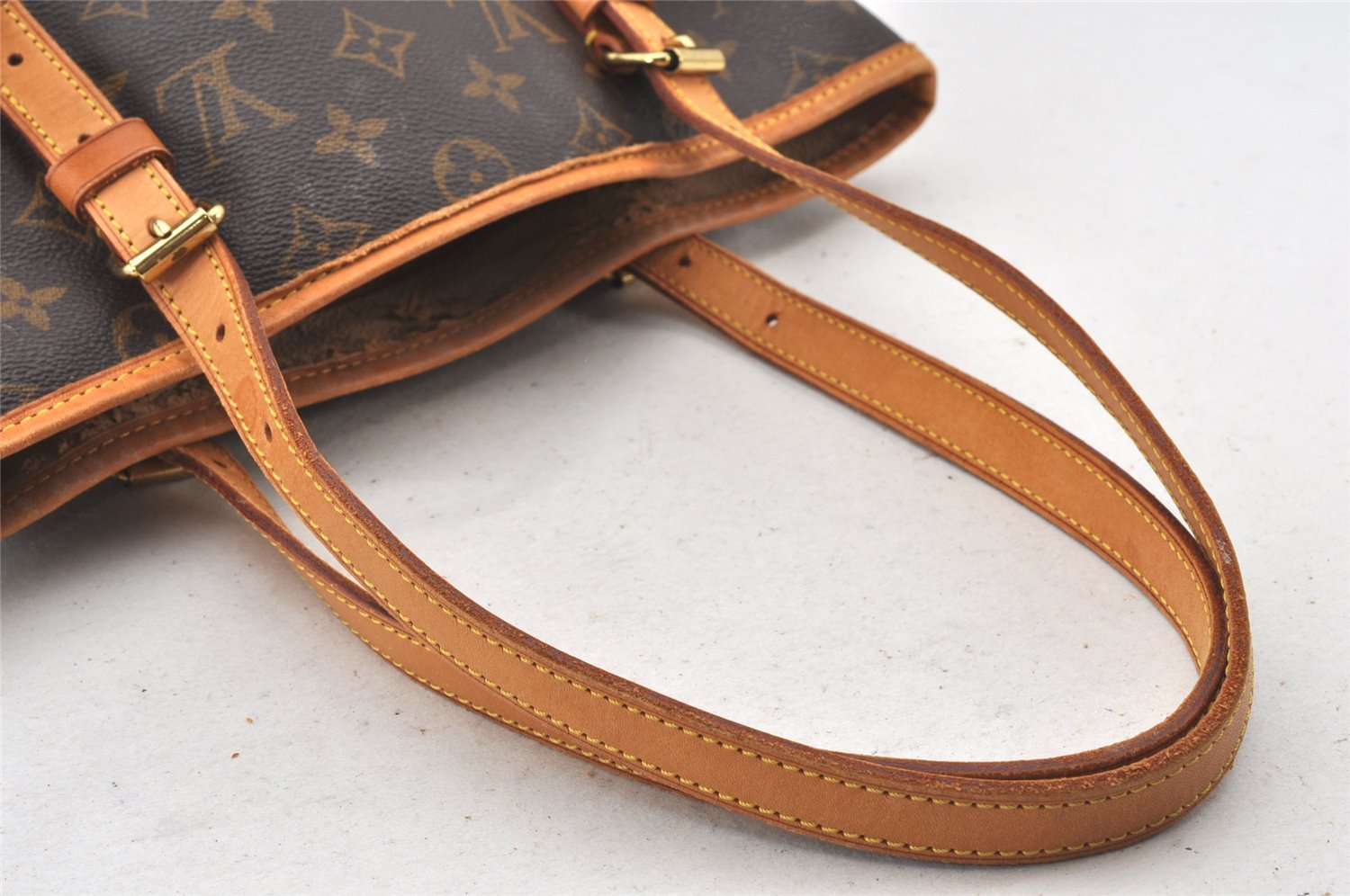 Authentic Louis Vuitton Monogram Bucket GM Shoulder Tote Bag M42236 Junk 6394K
