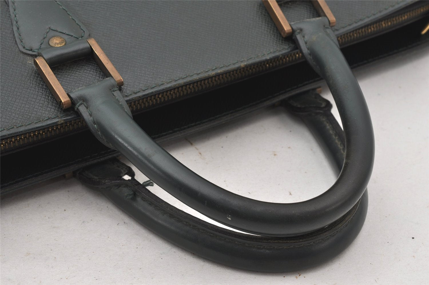 Auth Louis Vuitton Taiga Porte Documents Lozan 2Way Briefcase M30054 Green 6395K