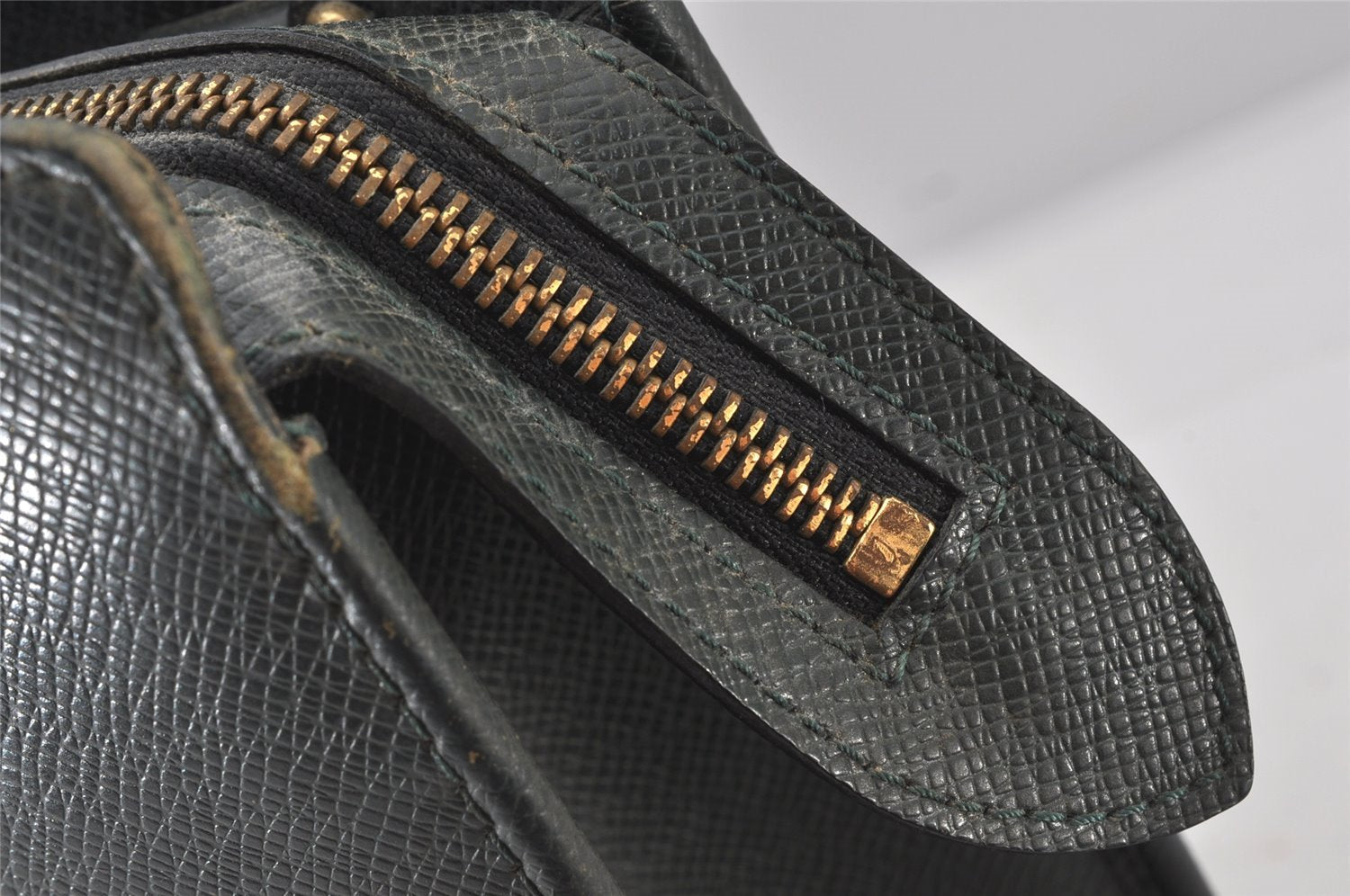 Auth Louis Vuitton Taiga Porte Documents Lozan 2Way Briefcase M30054 Green 6395K