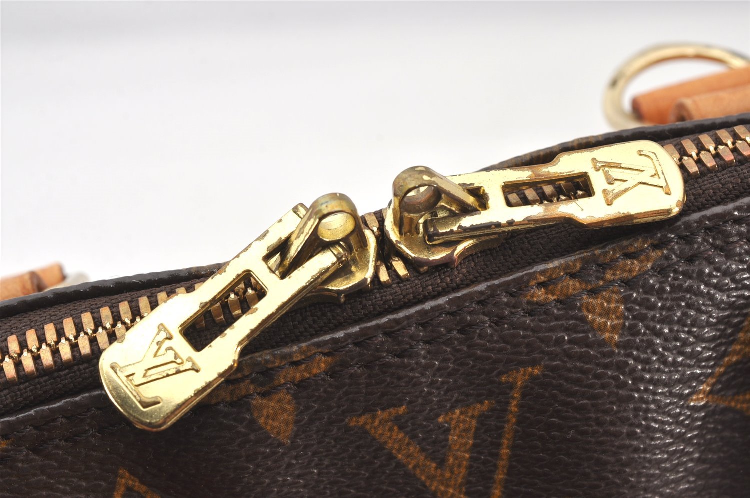 Authentic Louis Vuitton Monogram Alma Hand Bag Purse M51130 LV 6399K