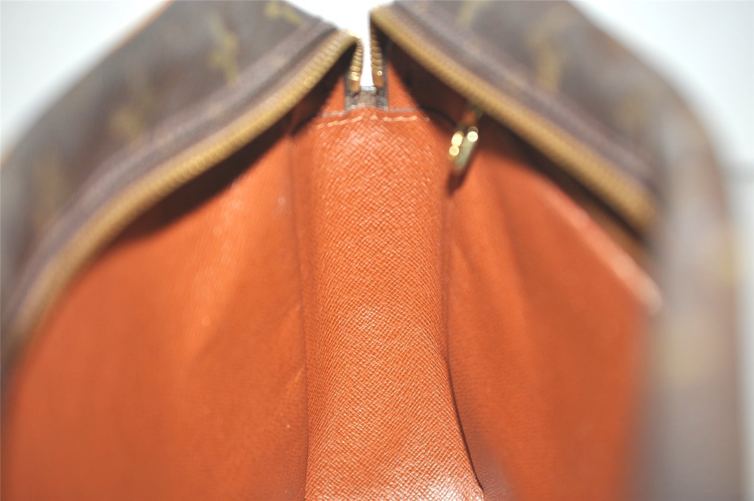 Auth Louis Vuitton Monogram Trocadero 30 Shoulder Cross Bag M51272 LV Junk 6410I