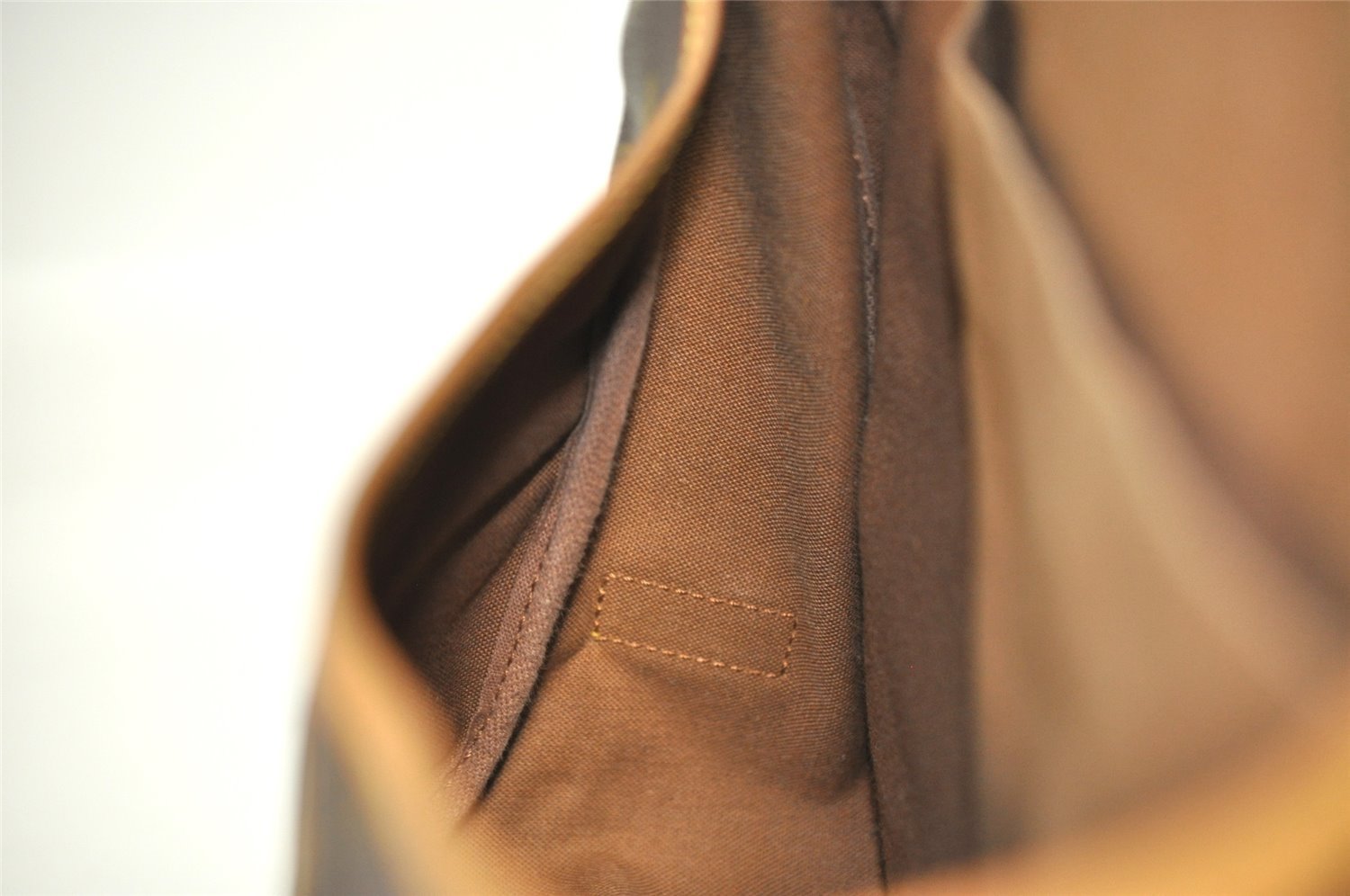 Authentic Louis Vuitton Monogram Saumur 35 Shoulder Cross Bag M42254 LV 6412I