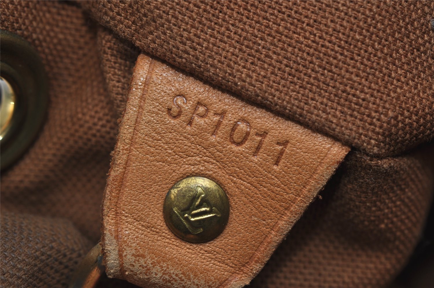 Authentic Louis Vuitton Monogram Montsouris MM Backpack M51136 LV 6413I