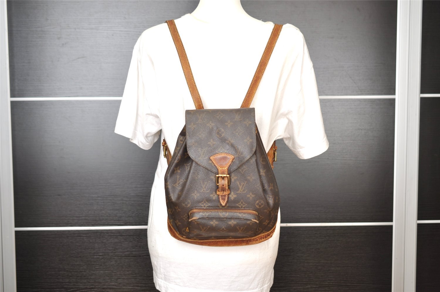 Authentic Louis Vuitton Monogram Montsouris MM Backpack M51136 LV 6413I